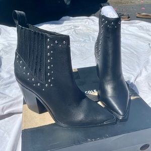 ⭐️SOLD⭐️ Kenneth Cole New York Women's West Side Bootie Studs - sz 6.5